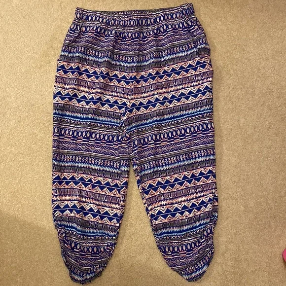 Mossimo Target Cropped Joggers - Picture 1 of 4